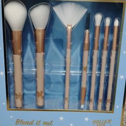 7 Piece Makeup Brush Collection