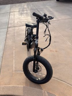 Pedego element