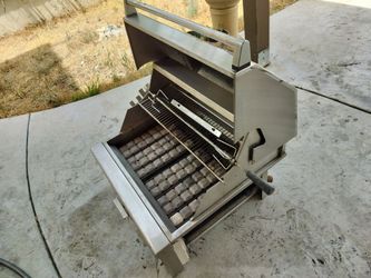Gas grill