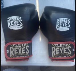 Cleto Reyes Boxing Gloves 12oz