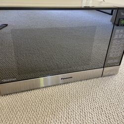 NICE MICROWAVE! STAINLESS PANASONIC 1200W INVERTER