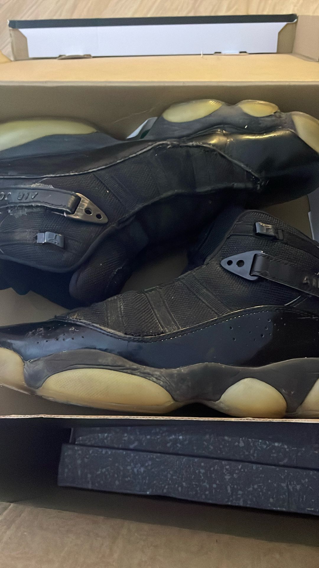 Jordan 6 Runs