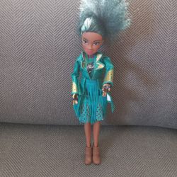 Disney / Harbro "Descendants Isle Of The Lost" Uma 2014 Fashion Doll