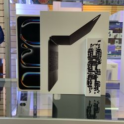 13” M5 iPad Pro 256GB Bundle