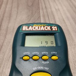 Radica 1997 Pocket Blackjack 21 Electronic Handheld Game. Tested. Pre-Owned