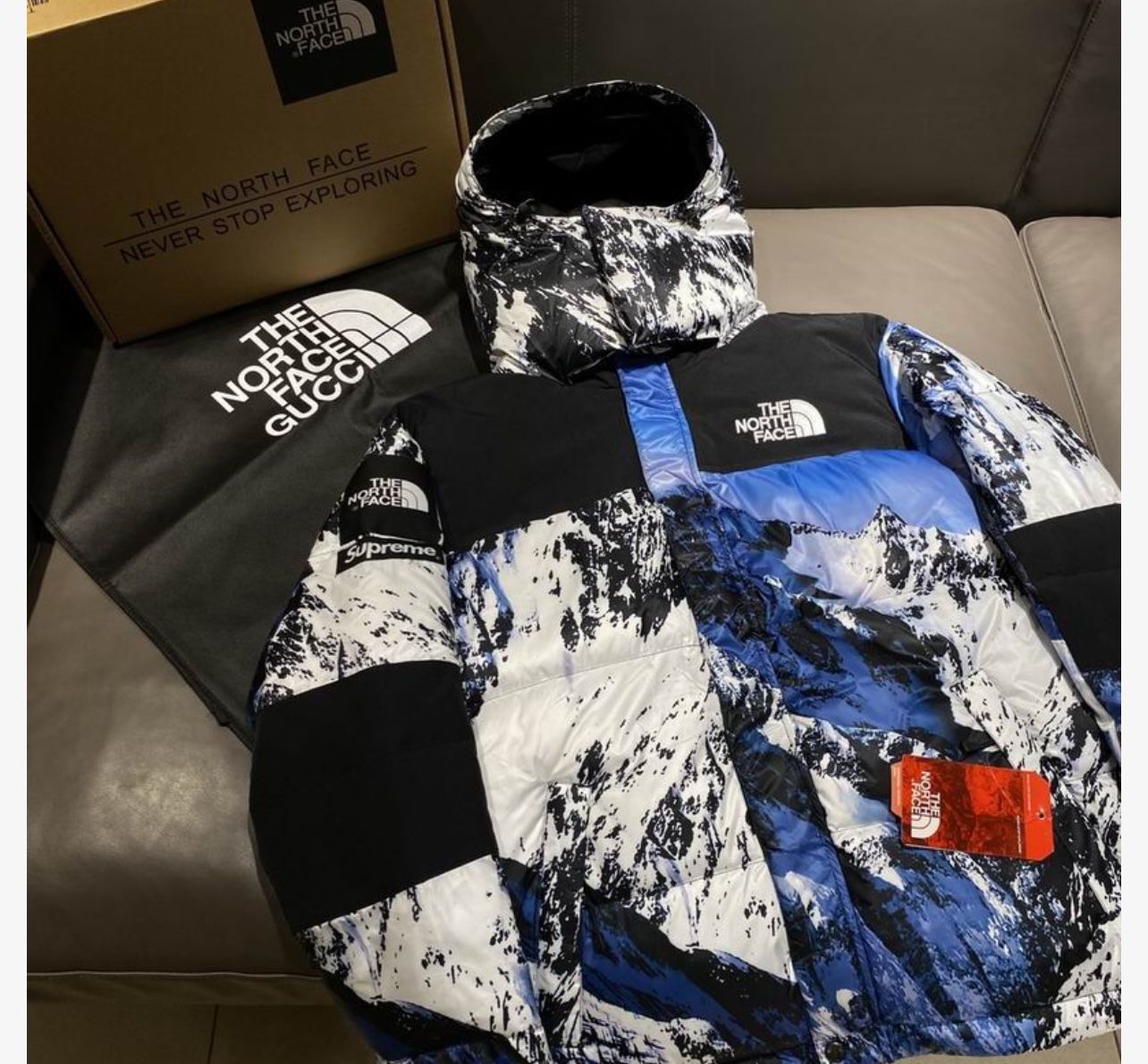 NEW NORTH FACE SUPREME JACKET 