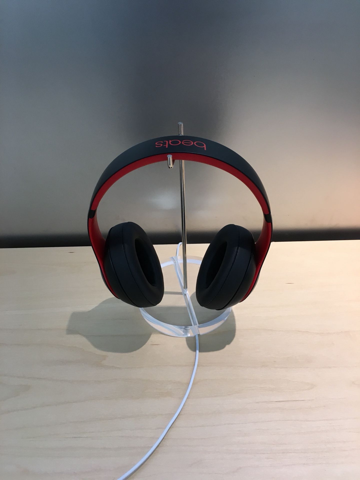 Wireless headphones (beats solo 3 wireless)