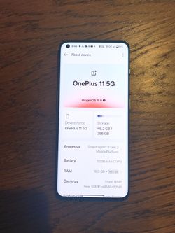 OnePlus 11 5G Unlocked smartphone running OxygenOS 15.0. Key