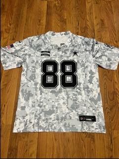 Brand new never worn CeeDee Lamb Dallas Cowboys  Salute to Service stitched Jersey