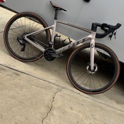 Scott Addict RC10 Road Bike