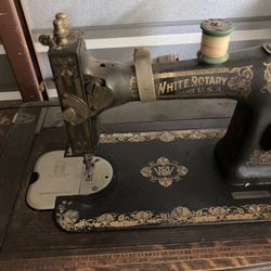 Antique White Sewing Machine 