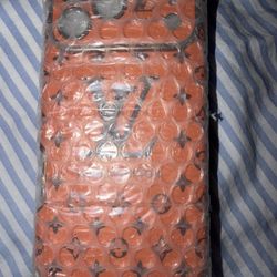 Lv iPhone 17 pro max 