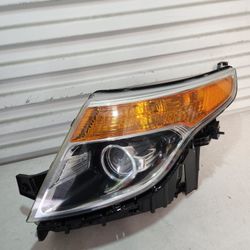 2011 To 2015 Ford Explorer Left Driver Side Headlight 
