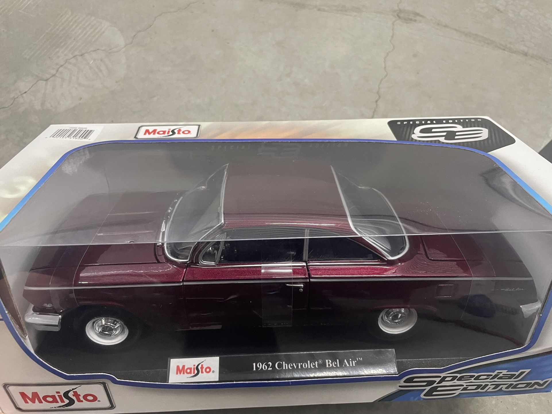 Maisto Special Edition Diecast 1:18