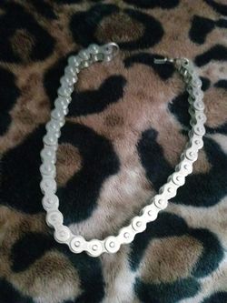 Chain necklace bike style
