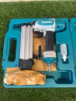 Makita 18ga Brad nailer