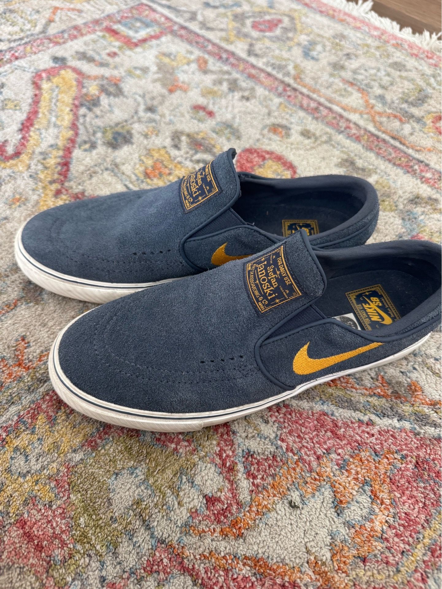Nike Janoski slip on shoes