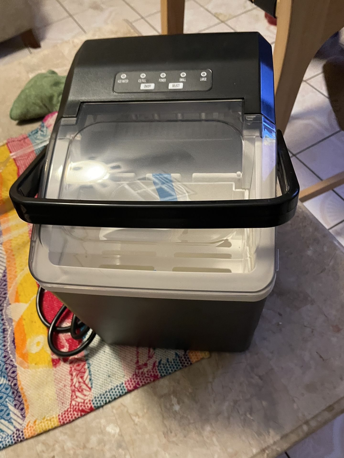 Aeitto Bullet Ice Maker