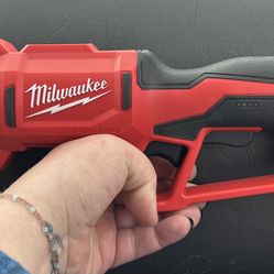Milwaukee Pruning Shears 