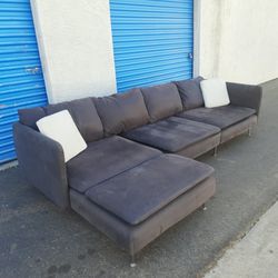 Modern Sectional Couch Gray, Very Clean,