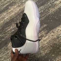Jordan 11 Size 8.5