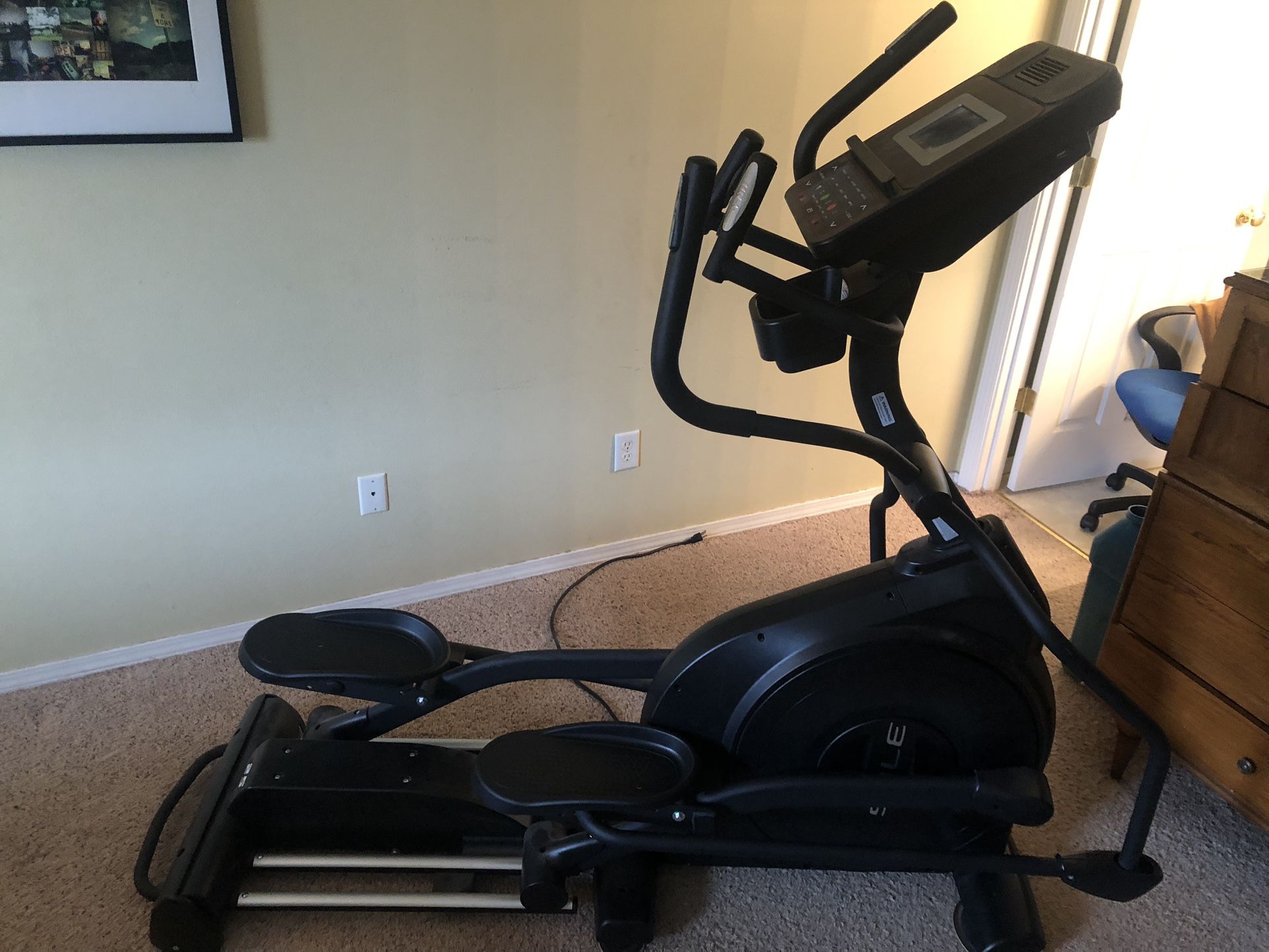 Sole E25 Eliptical