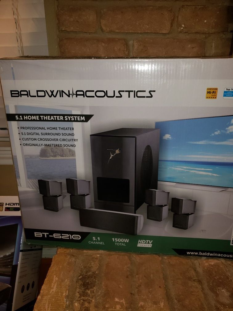 Odyssey cinema concepts 4k digit TV and projector and Baldwin acoustics 5.1 home theater system for Sale in Houston TX OfferUp