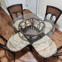 Round Glass Dining Room Table With 4 Chairs