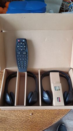 Wireless headphones for car audio DVD player