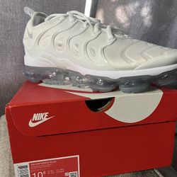 Nike Air VaporMax Plus