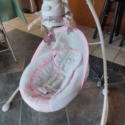 Fisher Price Butterfly Swing w/ Extra New Seat Cover