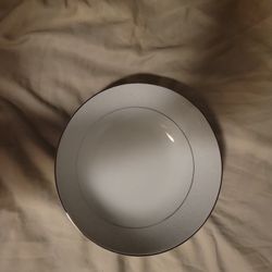Southwicke Porcelain China White Lace w/Silver Trim 9.25" Round Serving Bowl