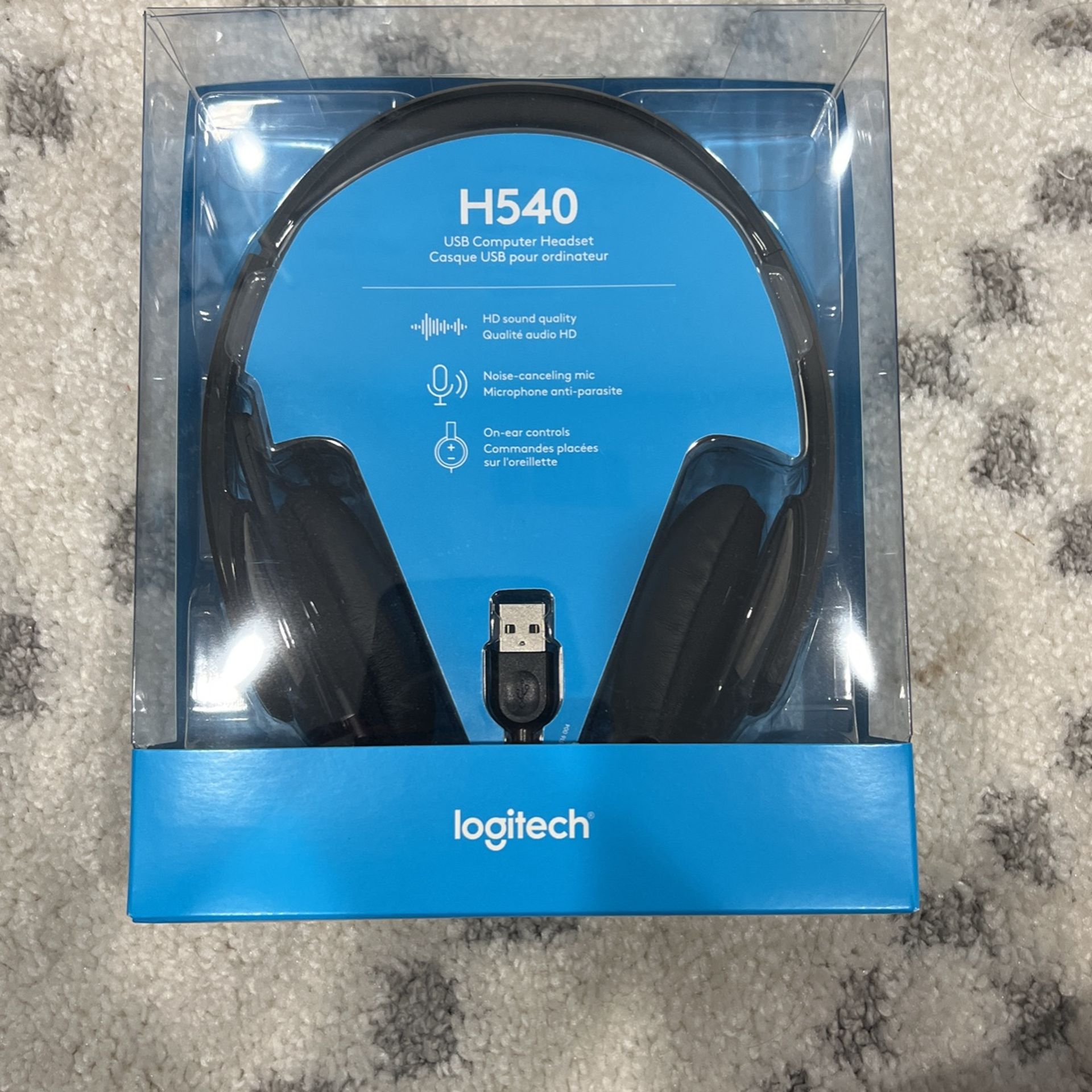 Logitech H540 USB Headset - HD Sound Quality with Noise-Canceling Mic