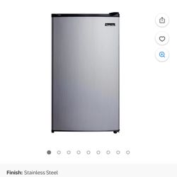 Magic Chef Mini Fridge 3.5 Cubic Feet