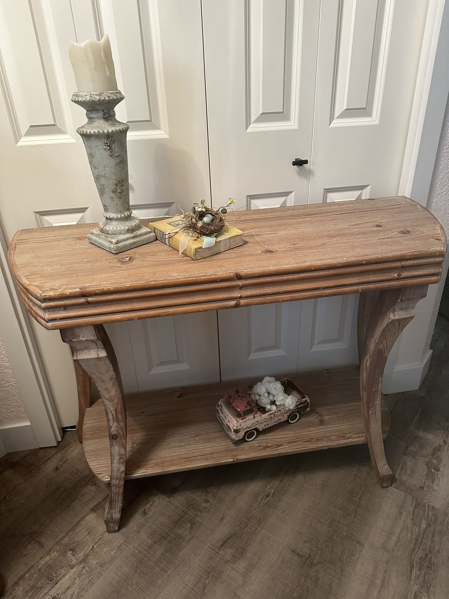 wood console table 45” x16”x 31”
