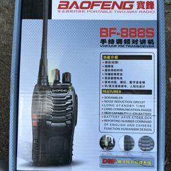 Portable Two-Way Radio Walkie-Talkies