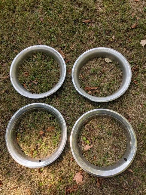 Classic Car Beauty Trim Rings for Wheels