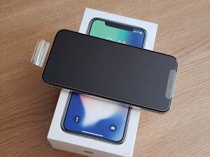 Iphone X 64 GB FACTORY UNLOCKED