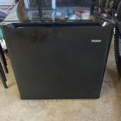 Mini Refrigerator 