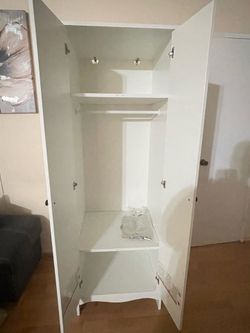 Kids wardrobe