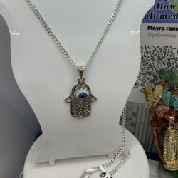 925 Sterling Silver Chain and Pendant 18” Short Chain Cadena Con Dije De Plata Hermoso Es Corta La Cadena 18” Pulgadas 