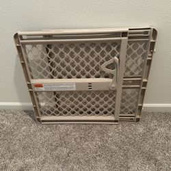 Baby Gate- Like New