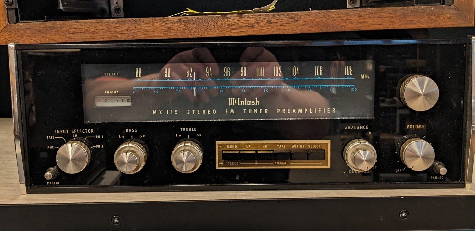 McIntosh MX 115 Stereo FM Tuner Preamplifier