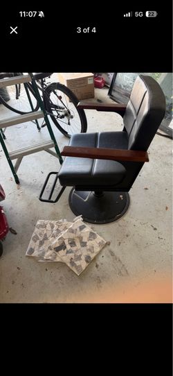 Minerva salon chair