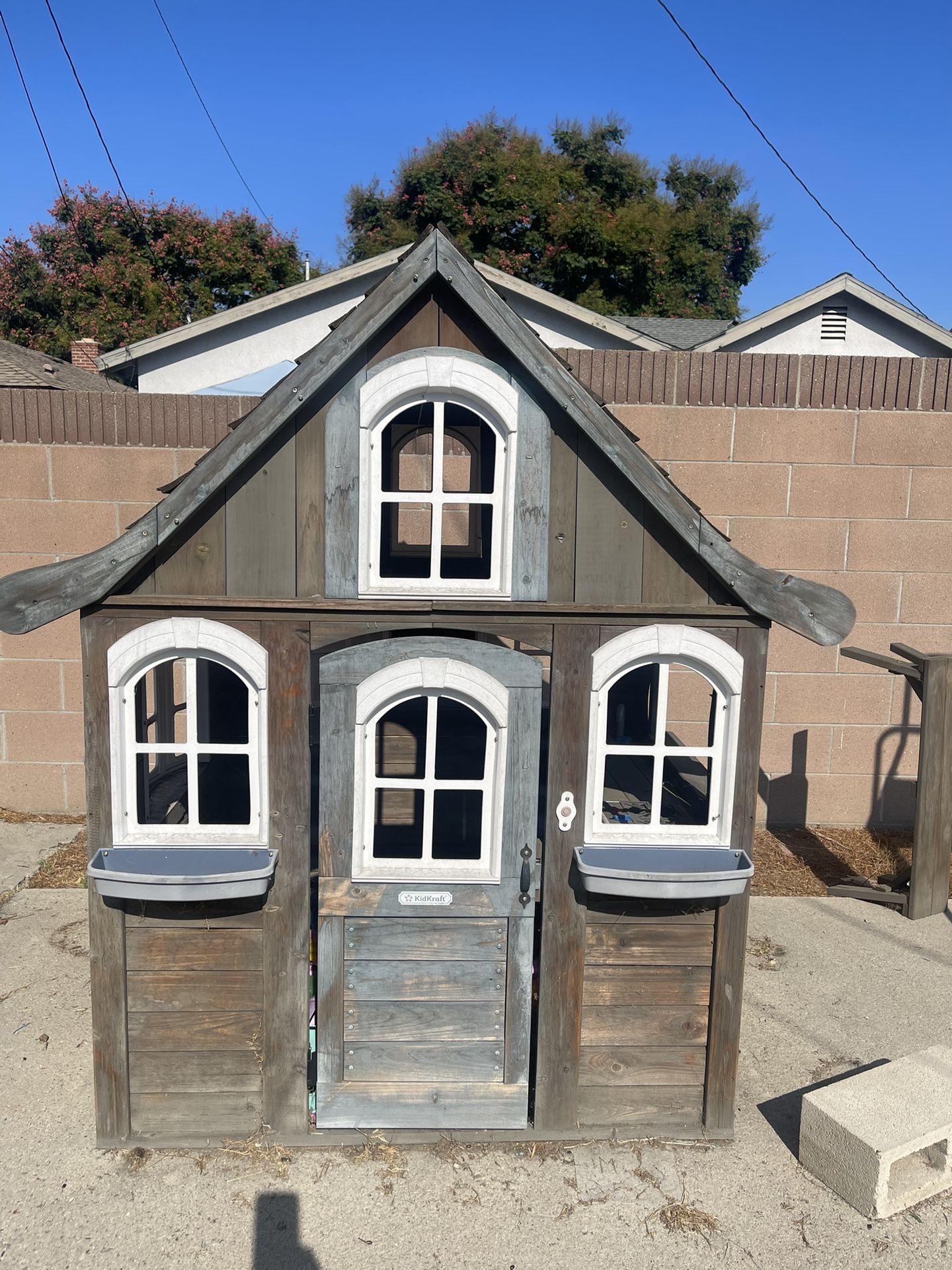 Kidkraft House