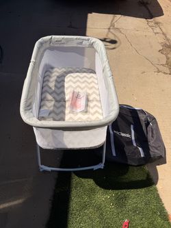 MiClassic Portable Baby Bassinet with Carry Bag-ish