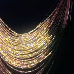 Collar Con Chaquiras Doradas Y Naylon