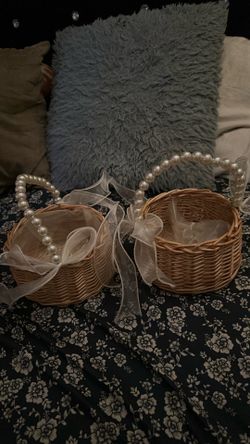 Flower girl baskets