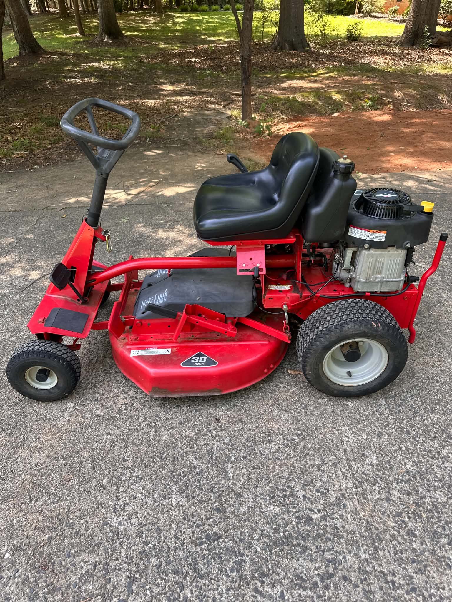 Snapper 30 Vintage Snapper 30” Riding Lawn Mower 12.5 HP for Sale in Gastonia, NC ...