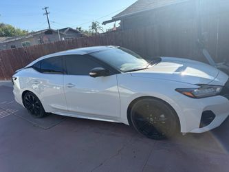 2020 Nissan Maxima SR